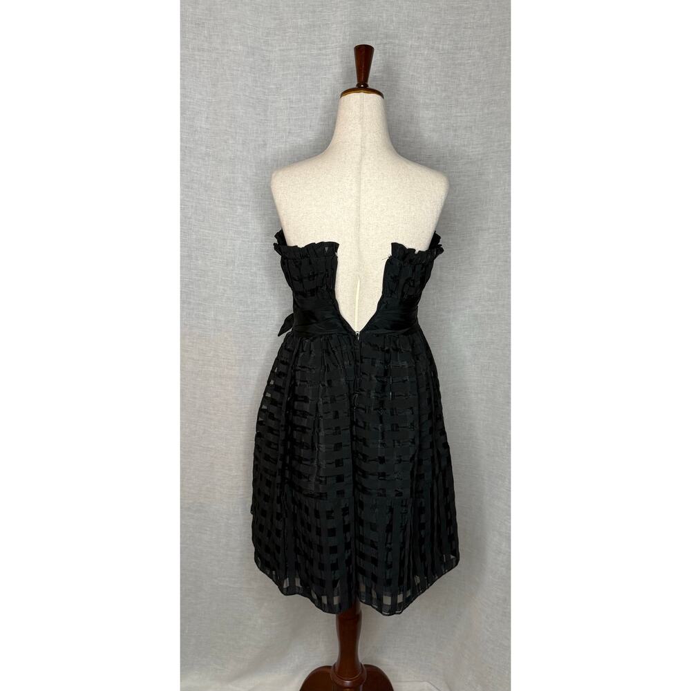 Vintage Betsey Johnson Black Strapless Mini Dress
Size 4 - Picture 3 of 8